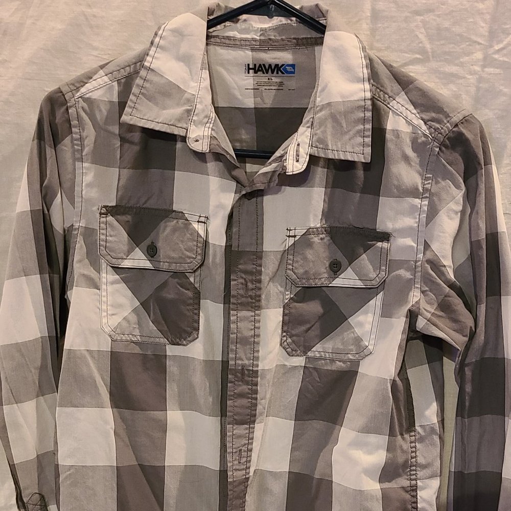TONY HAWK LONG SLEEVE PLAID BUTTON DOWN BOYS XL
